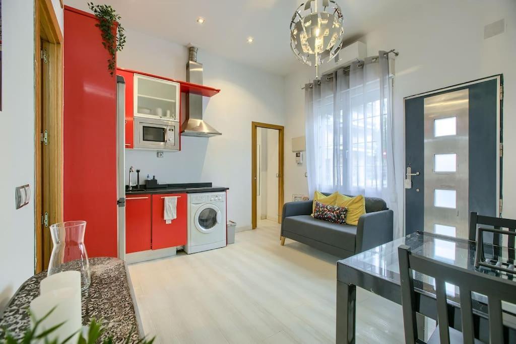 Cozy Getaway In Madrid Apartment ภายนอก รูปภาพ