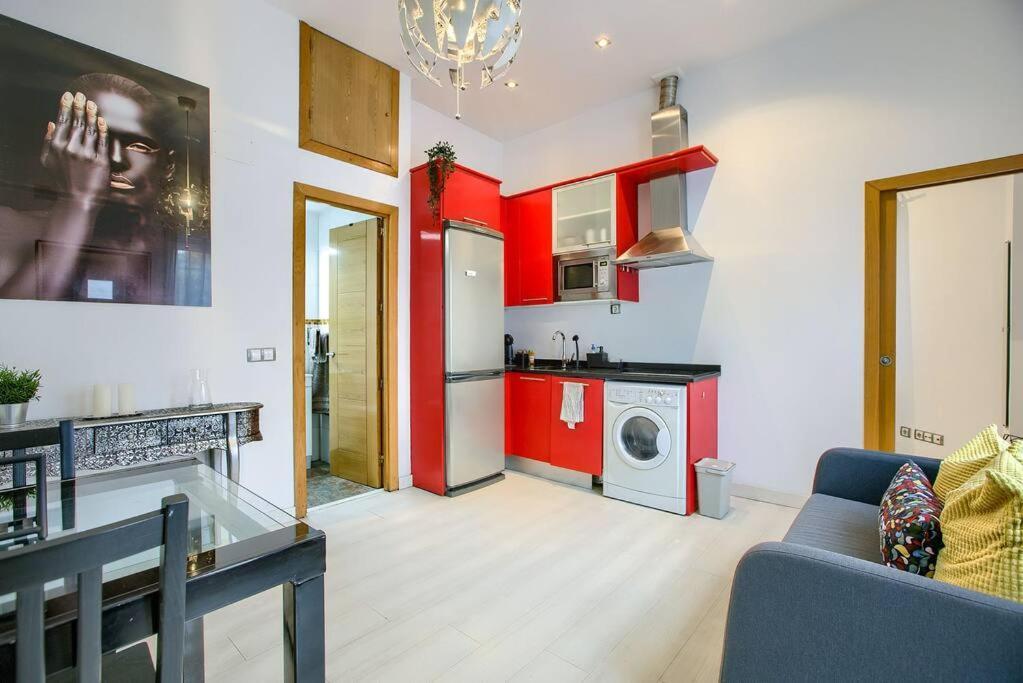 Cozy Getaway In Madrid Apartment ภายนอก รูปภาพ