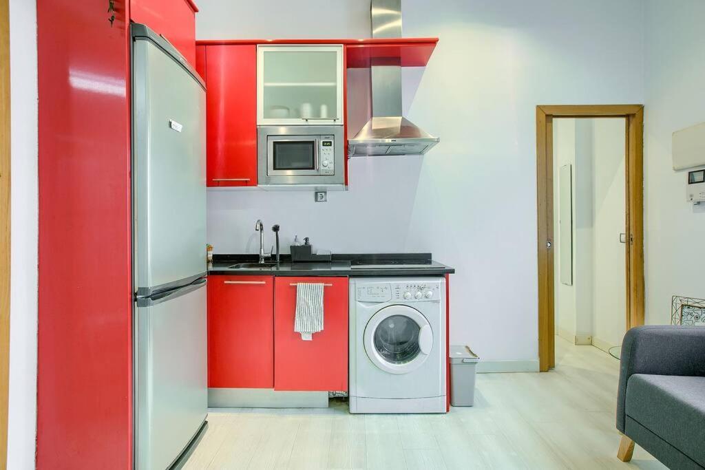 Cozy Getaway In Madrid Apartment ภายนอก รูปภาพ