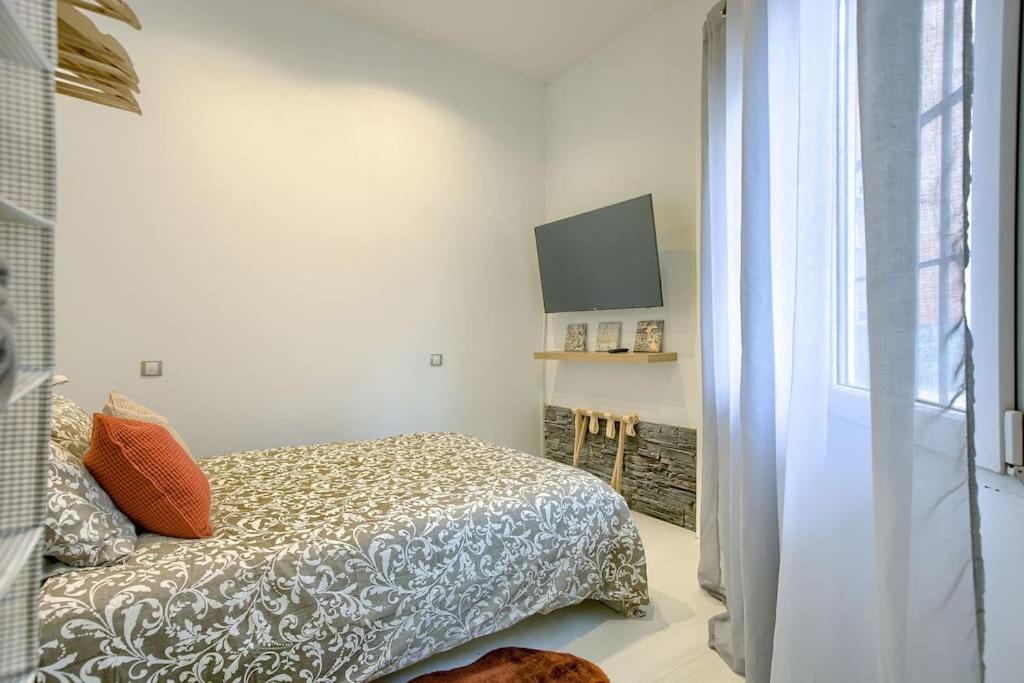 Cozy Getaway In Madrid Apartment ภายนอก รูปภาพ