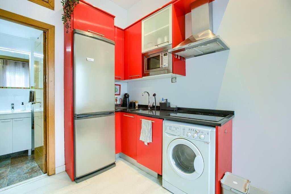 Cozy Getaway In Madrid Apartment ภายนอก รูปภาพ